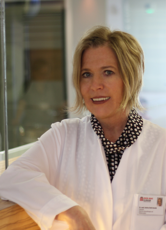 Dr. med. Andrea Roth-Daniek ist die neue Chefärztin in der Klinik für Schmerztherapie und Palliativmedizin